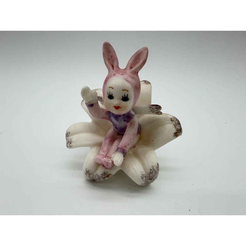 Vintage Napco National Potteries Bunny Pixie in Lily Figurine C-6948 Japan